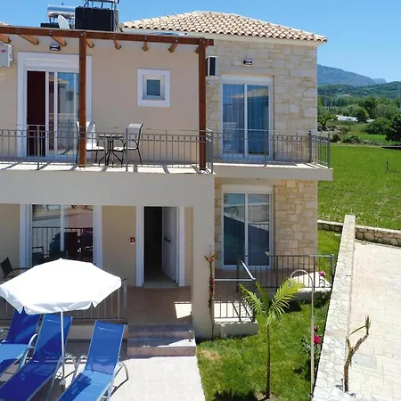 In With Garden Villa *