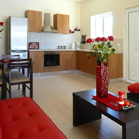 In With Garden Villa *